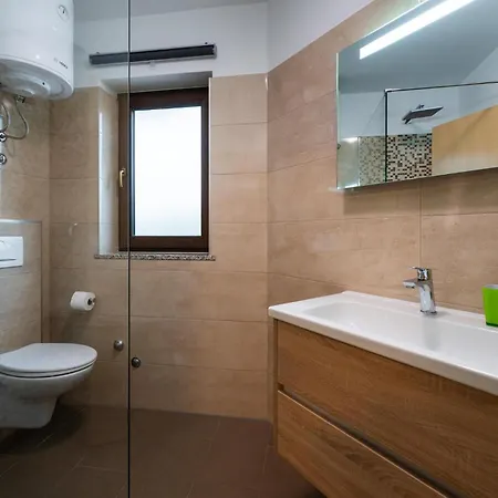 Awesome In With Sauna * Pula