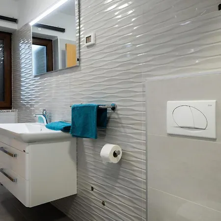 Awesome In With Sauna Pula