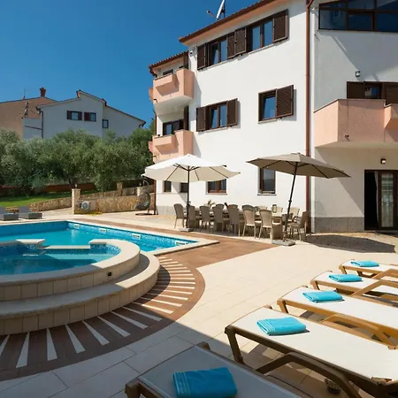 Awesome In With Sauna Hébergement de vacances *