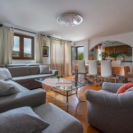 Awesome In With Sauna Hébergement de vacances