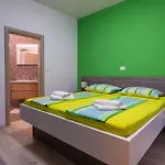 Lovely In With Sauna Vikendica *