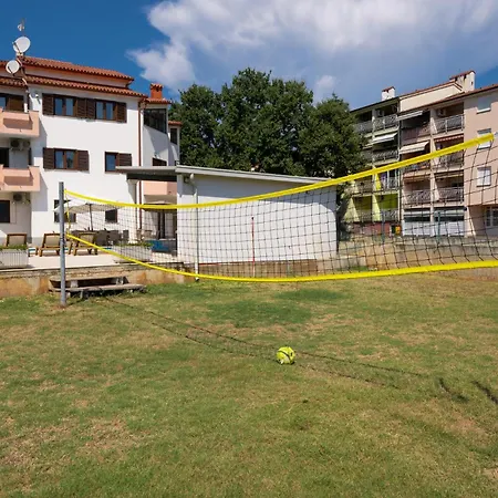 Awesome In With Sauna 펜션 풀라