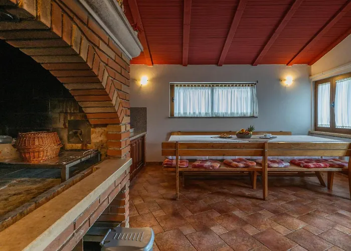 Awesome In With Sauna Pula