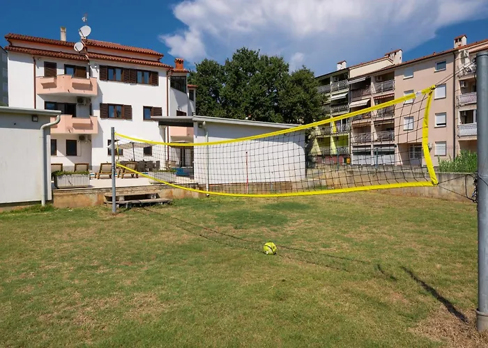 Awesome In With Sauna Vikendica Pula