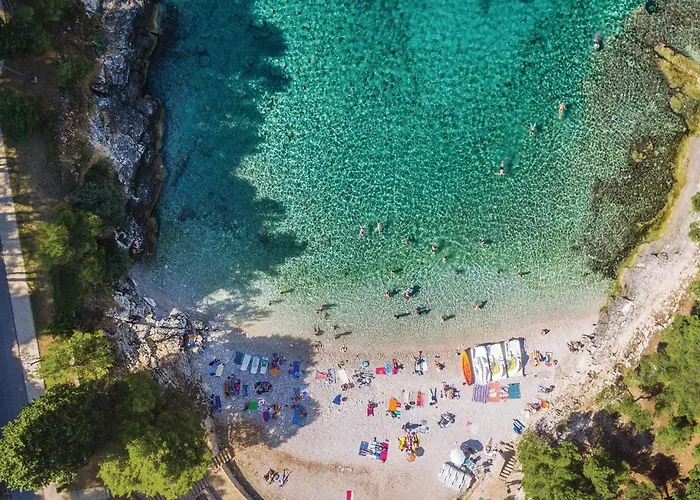 Vikendica Awesome In With Sauna Pula